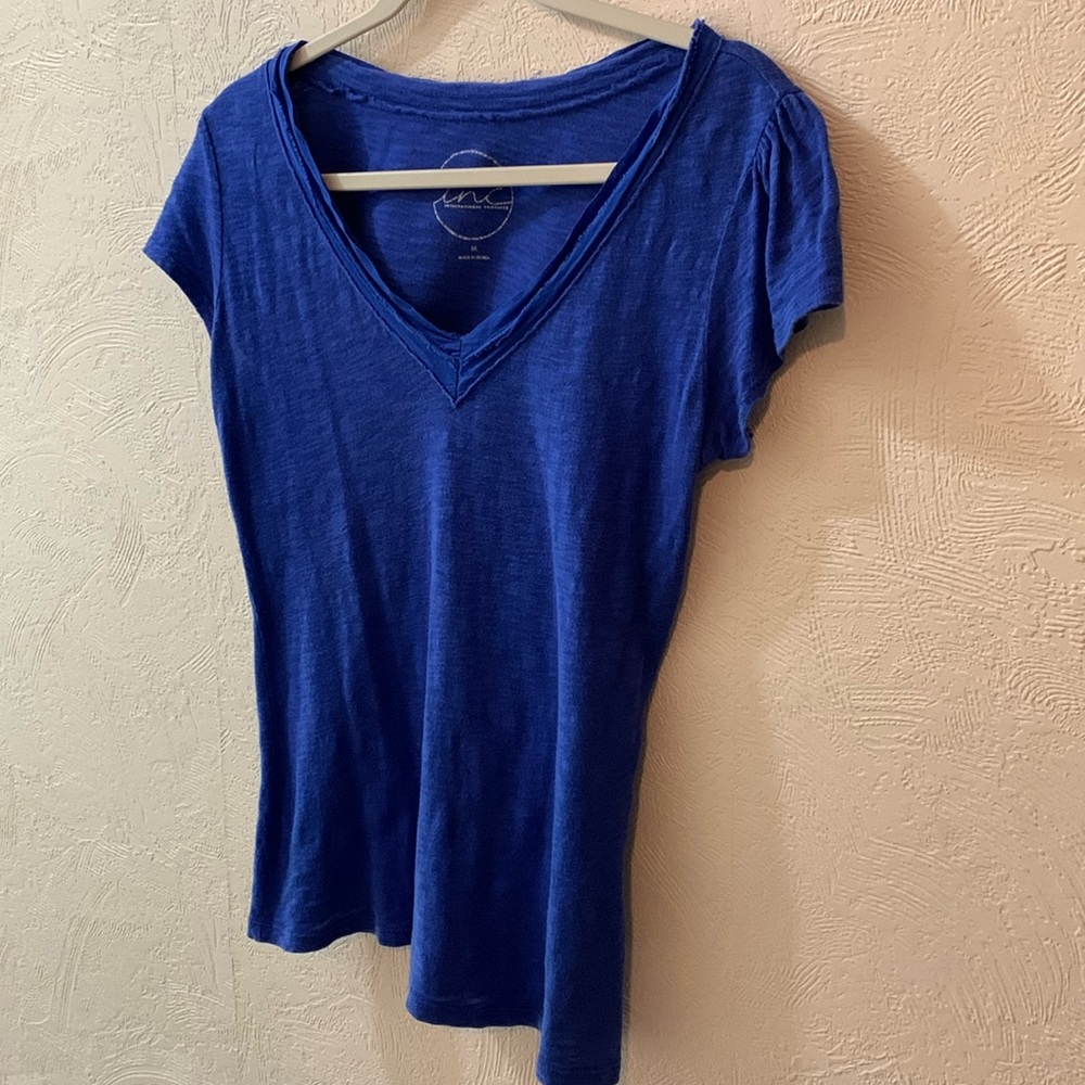 🌃LAST CHANCE BEFORE DONATING!🌃 INC royal blue tee, size medium